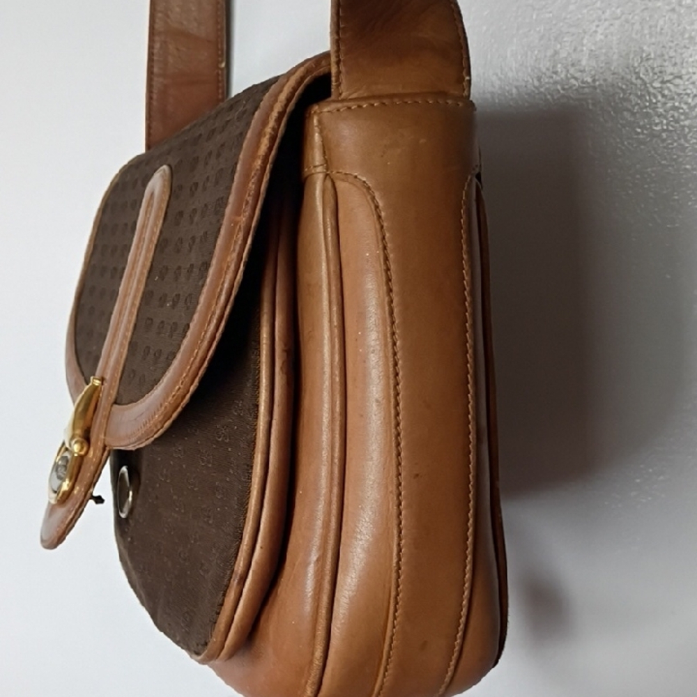 Gucci Brown and Tan Monogram Crossbody Bag - Picture 9 of 15